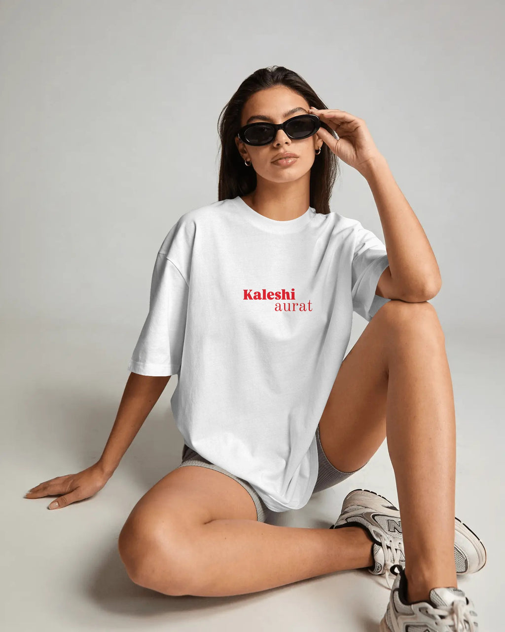 Kaleshi Aurat Oversized Tee – Drama Queen Drop