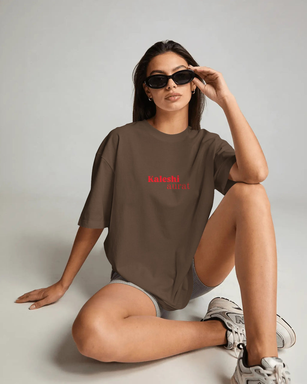 Kaleshi Aurat Oversized Tee – Drama Queen Drop